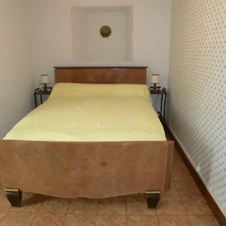 Apartment Lou Filadour 1ere Etage 5 Personnes